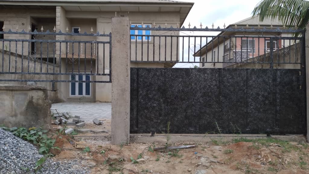 For Sale @ Fourthright Estate, Arepo